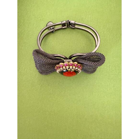 Betsey Johnson Roses are Red Mesh Bow Bangle Bracelet - Picture 2 of 5